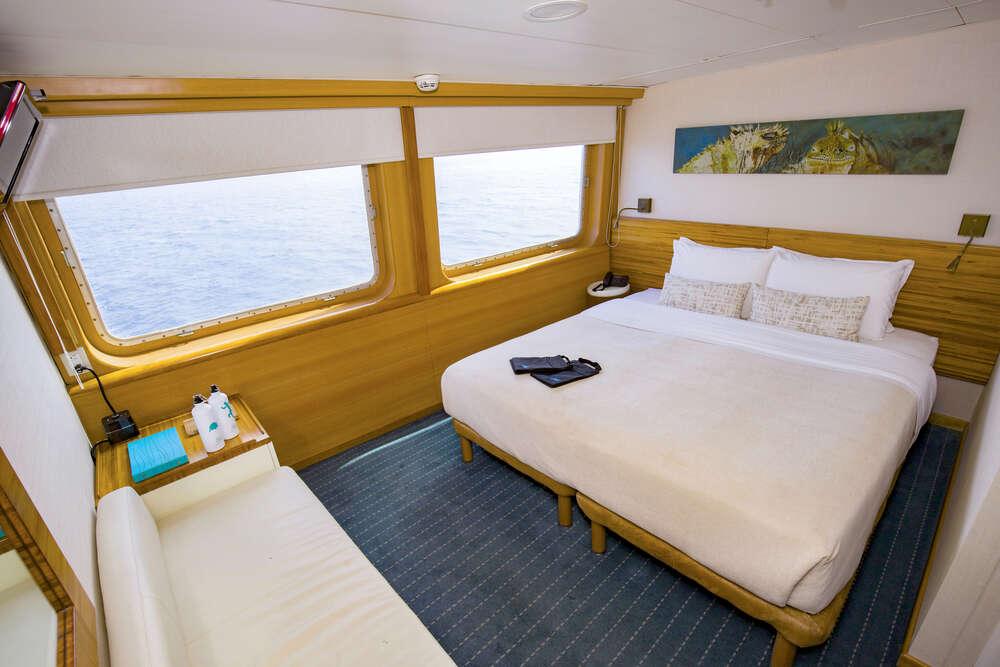 Galapagos Legend Junior Suite