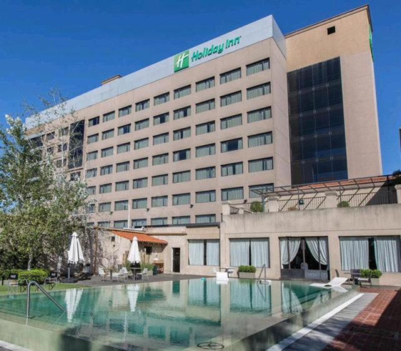 holiday inn ezeiza apt fassade