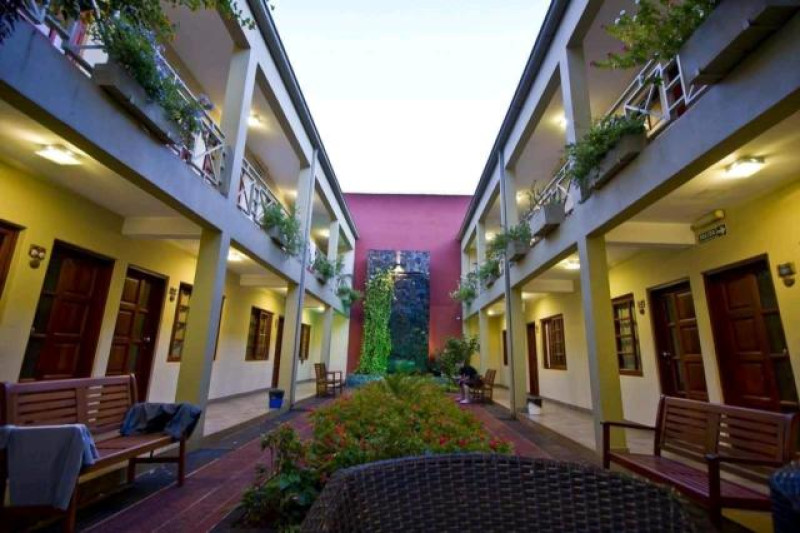 AUSSEN JARDIN DE IGUAZU
