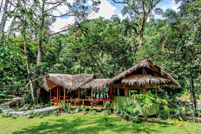 PACUARE LODGE AUSSEN