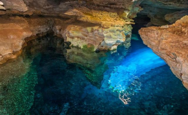 POÇO AZUL CHAPADA DIAMANTINA