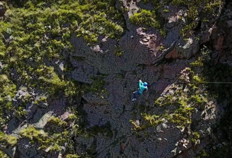 SKYLODGE SUITES ZIPLINE