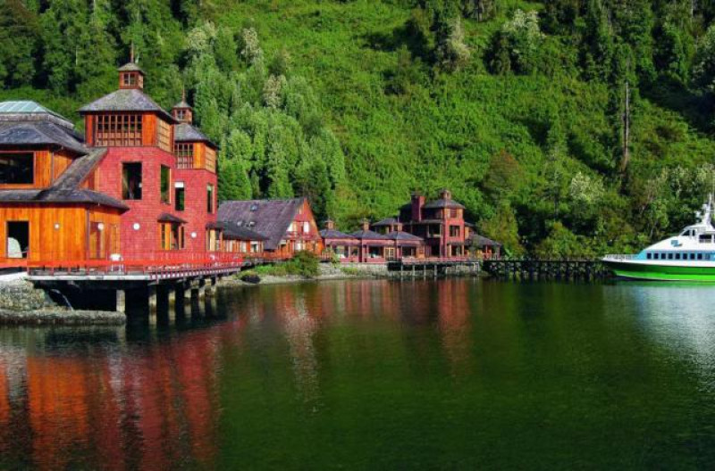 PUYUHUAPI LODGE
