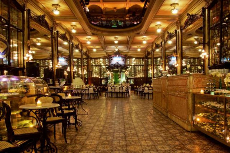 CONFEITARIA COLOMBO