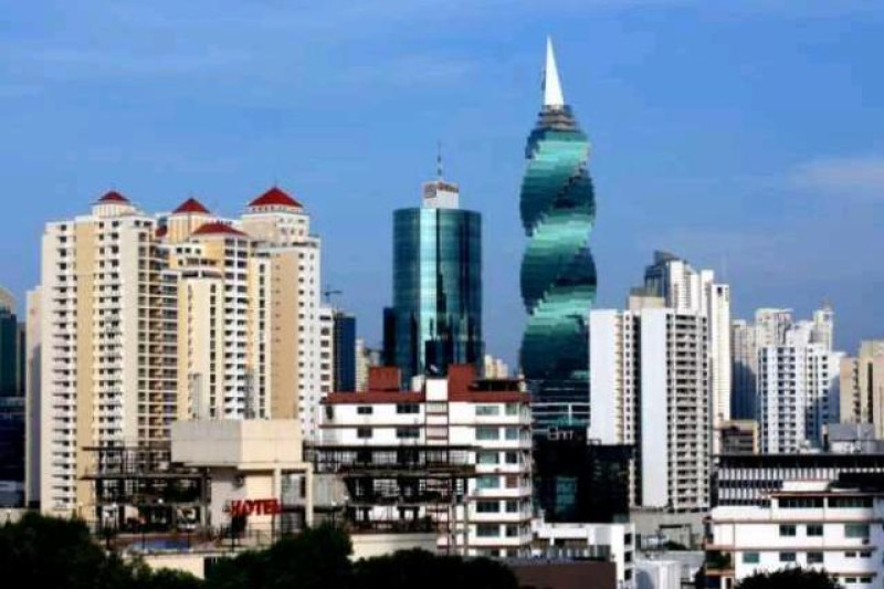 PANAMA CITY SKYLINE
